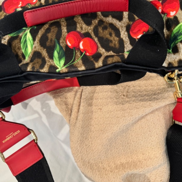 Dolce and Gabbana limited edition tote - Picture 2 of 9